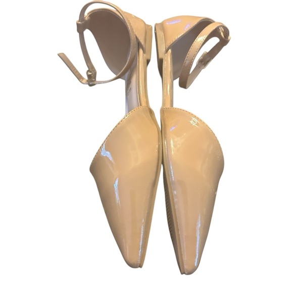 Journee Collection Reba Patent Taupe Ballet Flats Size 6.5 - Picture 7 of 10